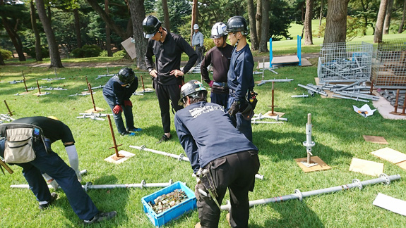 事前・当日の打ち合わせをしっかり行わせていただき、経験豊富なスタッフによって安心して、施工をお任せいただけます。