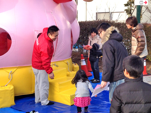 住宅展示場での催事において、設営から運営管理まで、トータルに弊社で請け負います。